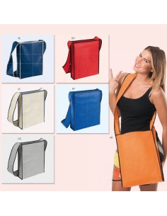 BORSA CON TRACOLLA IN TNT 30X38,5X8,5 cm.